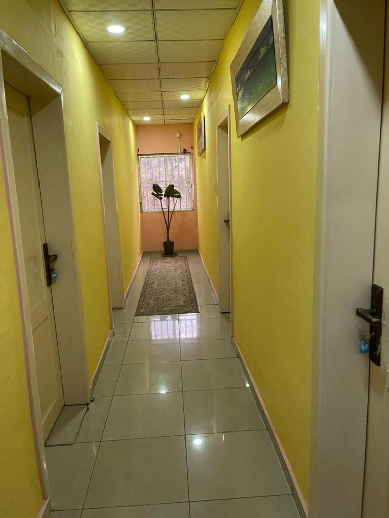 Sky Inn Hotel فريتاون المظهر الخارجي الصورة